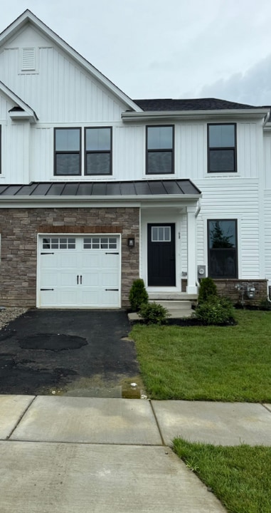 68 Rosemary Wy in Mount Laurel, NJ - Building Photo