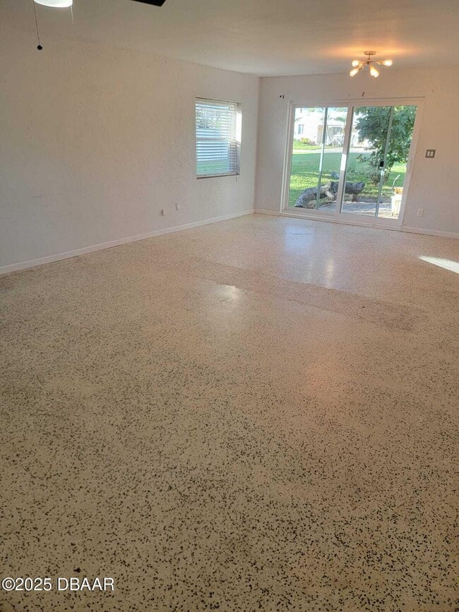 1442 John Anderson Dr in Ormond Beach, FL - Building Photo - Building Photo