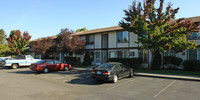 Churchdale Apartments in Salem, OR - Building Photo - Building Photo