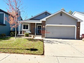 9349 Waterford Ct in Littleton, CO - Building Photo
