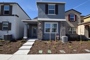 4050 Liverpool St in West Sacramento, CA - Building Photo