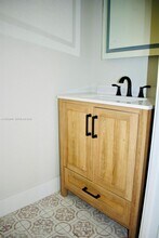 29 Palmetto Dr in Miami Springs, FL - Building Photo - Building Photo