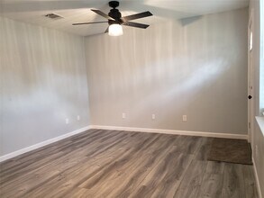 1503 Ryon St in Houston, TX - Building Photo - Building Photo