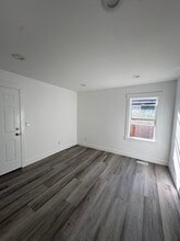 1435 S 128th St in Burien, WA - Foto de edificio - Building Photo