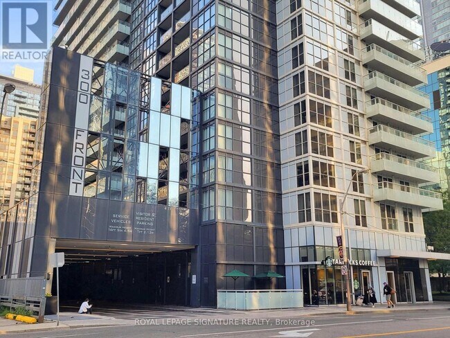300 Front St W in Toronto, ON - Building Photo - Building Photo