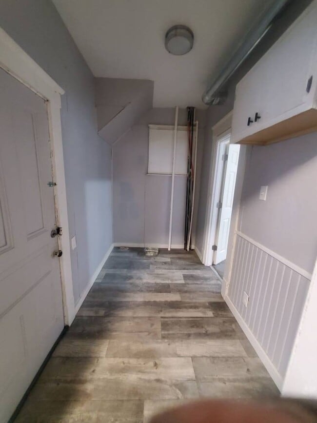 8311 Decker Ave in Cleveland, OH - Building Photo - Building Photo