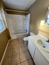 16 Western Ave in Waterville, ME - Building Photo - Building Photo