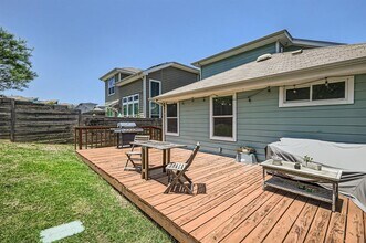 2407 Montague St in Austin, TX - Building Photo - Building Photo