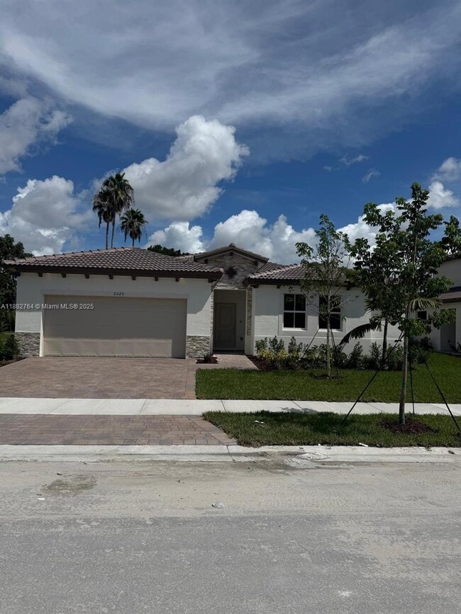 property at 2225 SE 30th St