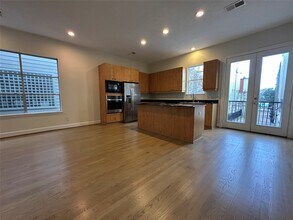 2713 Crawford St in Houston, TX - Building Photo - Building Photo