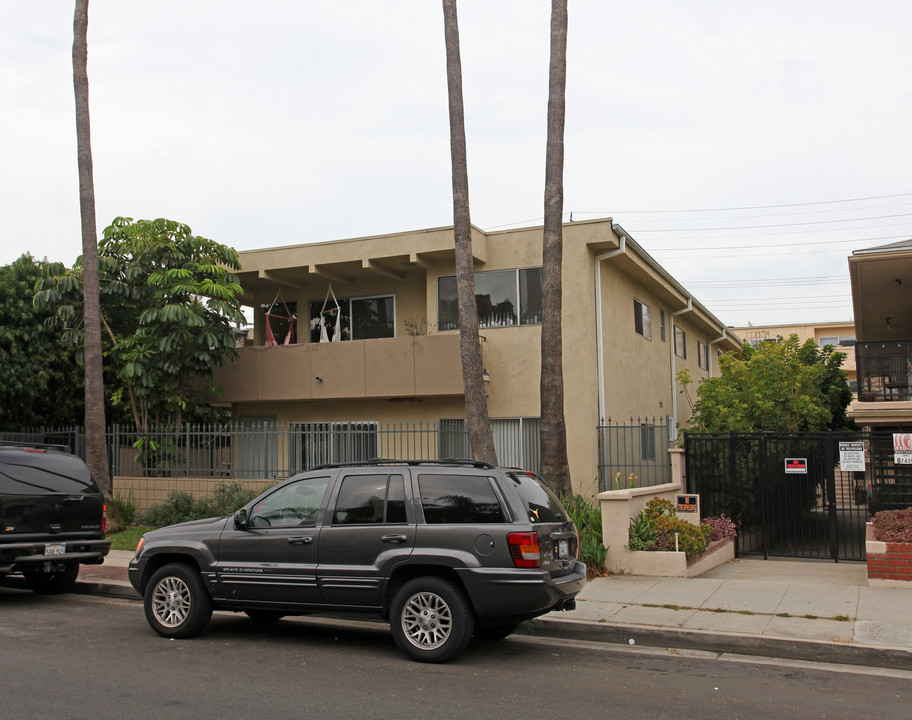 1253 S Westgate Ave in Los Angeles, CA - Building Photo