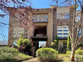 420 Queens Rd in Charlotte, NC - Building Photo
