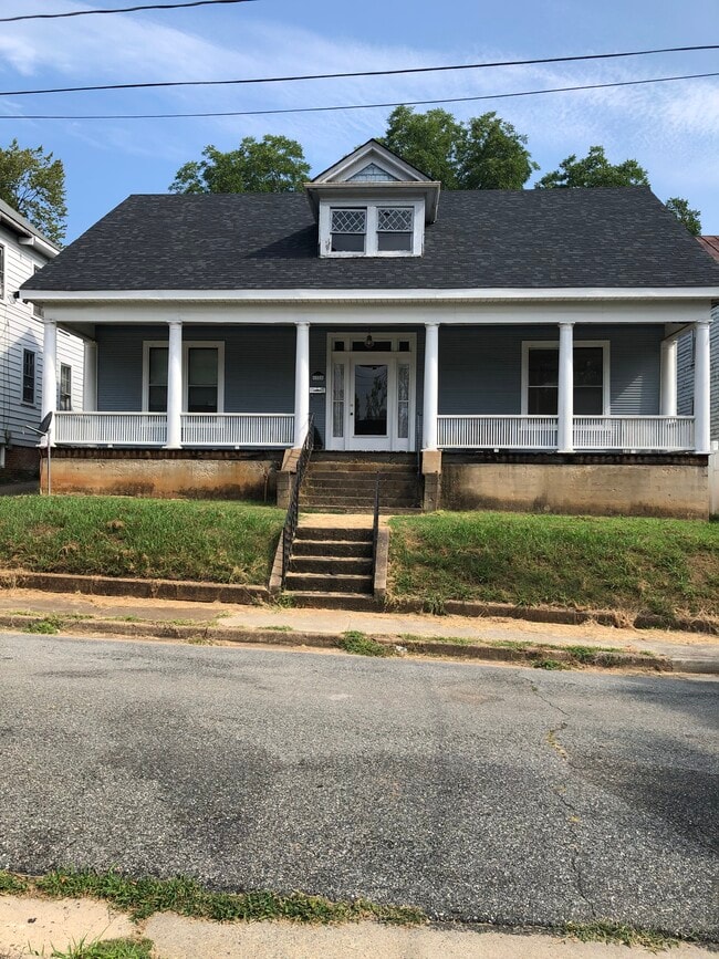 property at 1328 Shepherd St