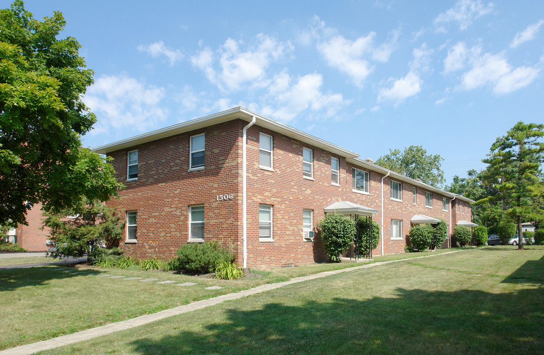 1506 King Ave in Columbus, OH - Foto de edificio