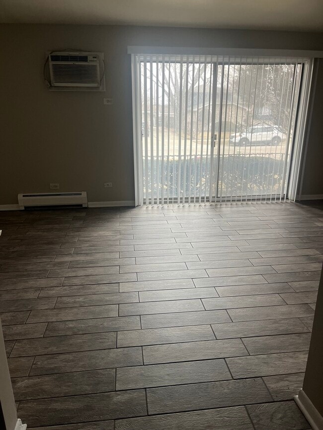 8139 83rd Pl in Justice, IL - Building Photo - Building Photo