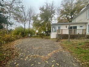 109 E Pitt St in Canonsburg, PA - Building Photo - Building Photo