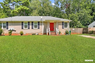 1986 Cogar Dr in Decatur, GA - Building Photo