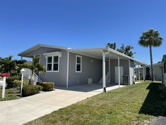 4270 74th St N in West Palm Beach, FL - Building Photo - Building Photo