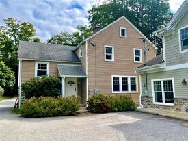 4356-4356 Albany Post Rd in Hyde Park, NY - Building Photo