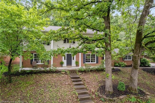 property at 2400 Houston St