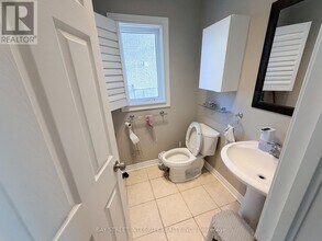 78 Glendower Crescent in Georgina, ON - Building Photo - Building Photo