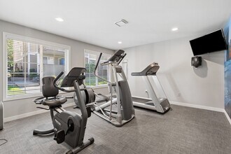 Mirabella in Everett, WA - Building Photo - Building Photo