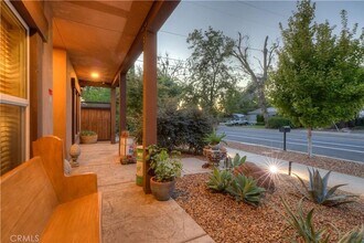 271 E 9th Ave in Chico, CA - Building Photo - Building Photo