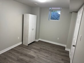 9 Bryony Rd in Brampton, ON - Building Photo - Building Photo