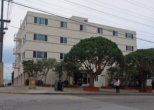 8101 Geary Blvd in San Francisco, CA - Building Photo - Building Photo