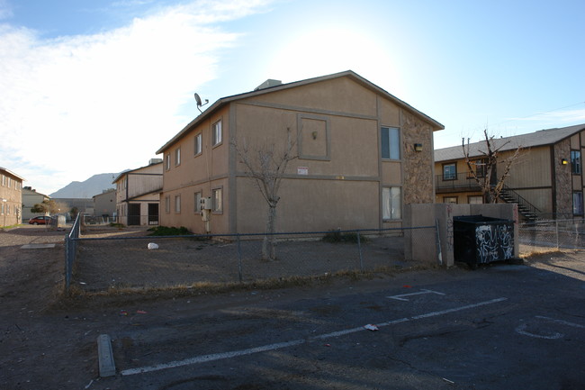 Kell Estates in Las Vegas, NV - Building Photo - Building Photo