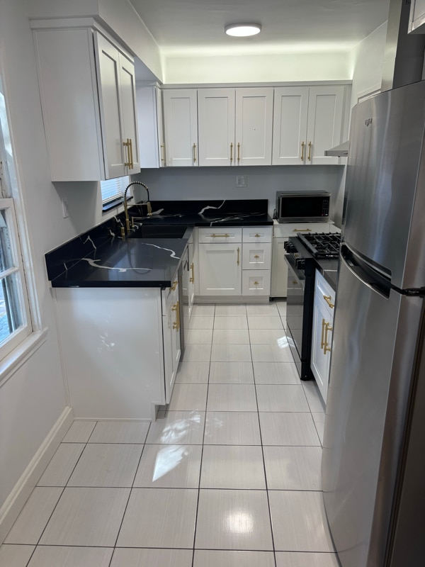 458 1/2 N Orange Grove Ave in Los Angeles, CA - Building Photo - Building Photo