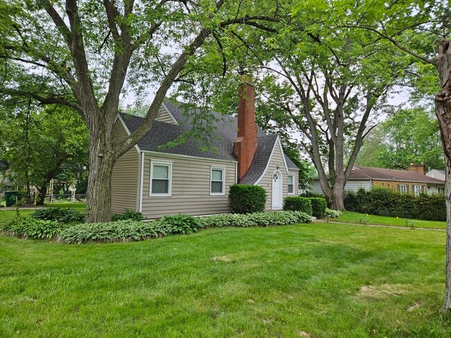 36 Deerpath Rd in Merrillville, IN - Building Photo - Building Photo