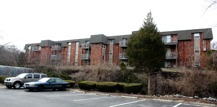 Gristmill Apartments in Warwick, RI - Building Photo - Building Photo