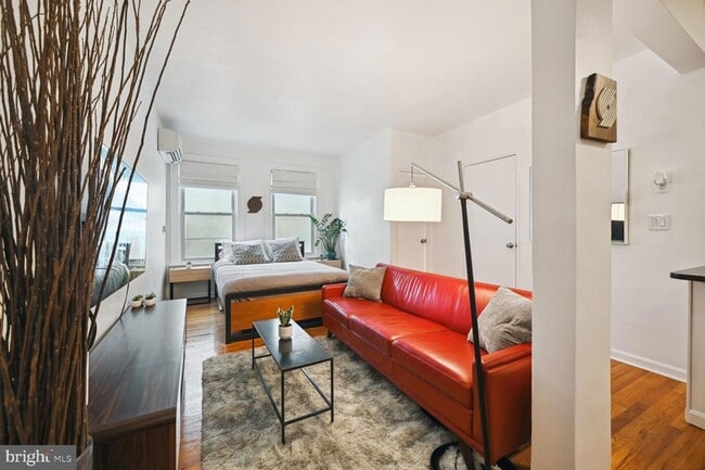 1300 Massachusetts Ave NW, Unit 503 in Washington, DC - Building Photo - Building Photo