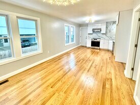 7 Ward St, Unit 1 in Somerville, MA - Building Photo