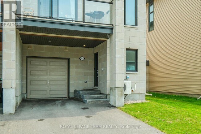 615 Cartographe St in Ottawa, ON - Building Photo - Building Photo