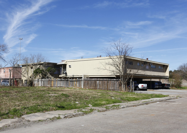 9606 Riddlewood Ln in Houston, TX - Building Photo - Building Photo