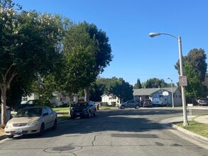 207 Santa Clara Plz in Fullerton, CA - Building Photo - Building Photo