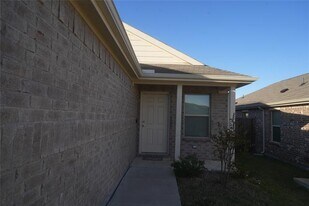 3480 Mildren Bnd in Crandall, TX - Building Photo
