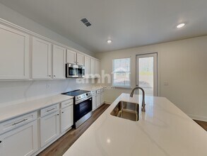 1468 Aquamarine Dr in Loganville, GA - Building Photo - Building Photo