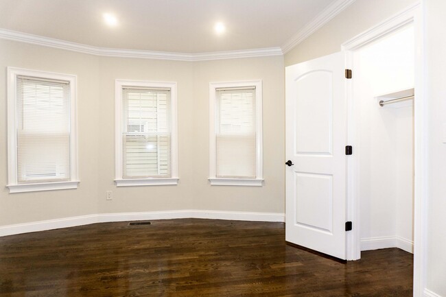 17 Kenneson Rd, Unit 11 in Somerville, MA - Building Photo - Building Photo