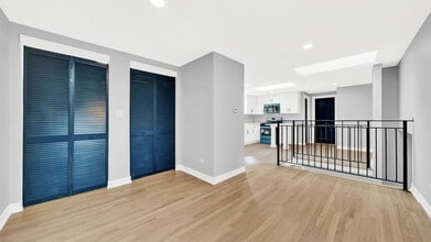 2704 W 24th Pl in Chicago, IL - Building Photo - Building Photo