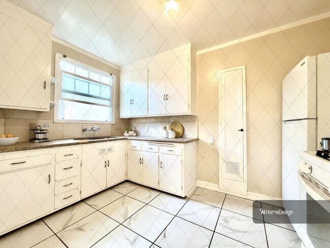3033 Park Blvd, Unit 2 in Oakland, CA - Building Photo - Building Photo