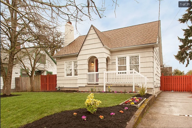 property at 6926 N Campbell Ave