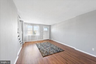 3006 Heather Rd in Folcroft, PA - Building Photo - Building Photo