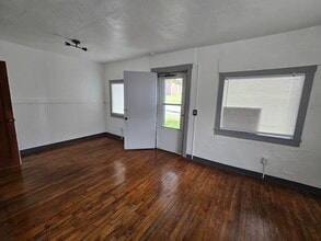 313 Shadowrock Dr in Forsyth, MO - Building Photo - Building Photo