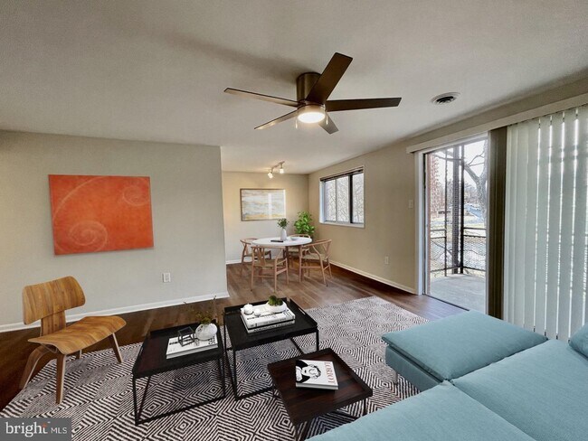 10312 Rockville Pike in North Bethesda, MD - Building Photo - Building Photo