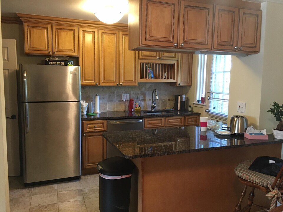 50 New England Ave, Unit A in Summit, NJ - Foto de edificio