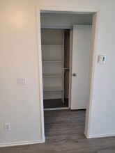 8661 Wilbur Ave in Los Angeles, CA - Building Photo - Building Photo