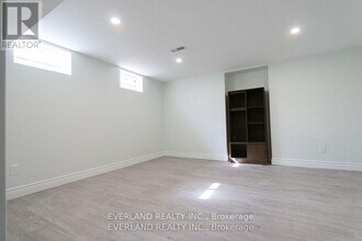 4 Hepatica St in Toronto, ON - Building Photo - Building Photo